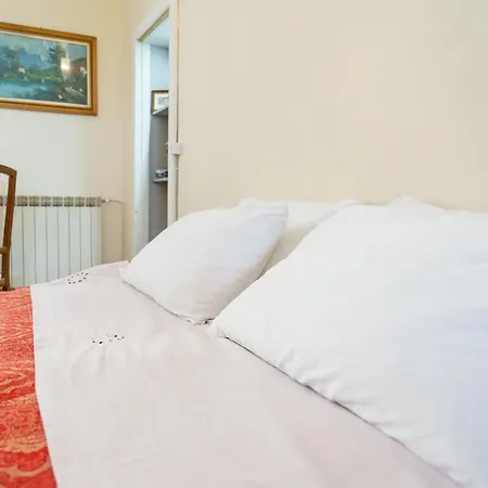 Bed And Breakfast - Dolmen House Bed and Breakfast Montalbano Elicona